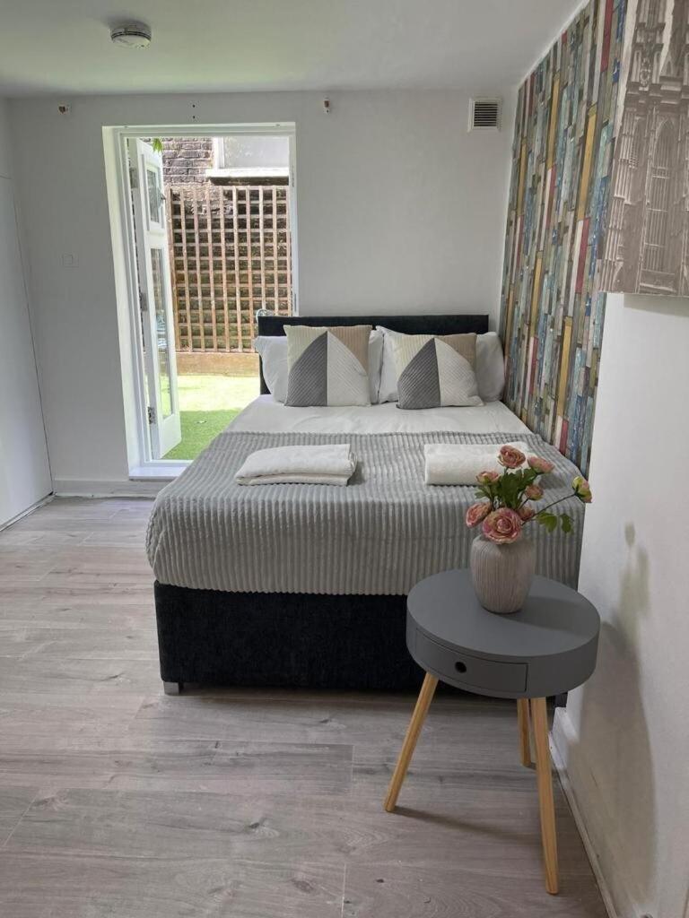 Portobello Road Artistic Studios 'Budget' London Zimmer foto